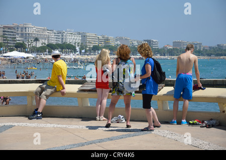 Lungomare lookout, Cannes, Côte d'Azur, Alpes-Maritimes, Provence-Alpes-Côte d'Azur, in Francia Foto Stock