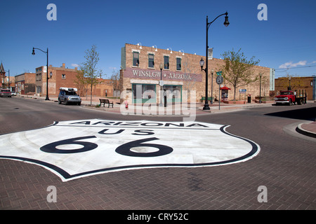 Standin' all'angolo Park in Winslow Arizona rende omaggio al Jackson Browne e Glenn Frey canzone 'Take it easy' Foto Stock