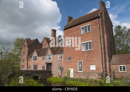 Harvington Hall, un moated medioevale e Elizabethan Manor House nelle Midlands inglese Foto Stock