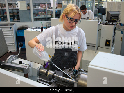 Opel fabbrica a Bochum, tirocinanti nel seminario di formazione Foto Stock