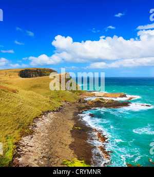 Vista costiera a tempo di giorno Foto Stock