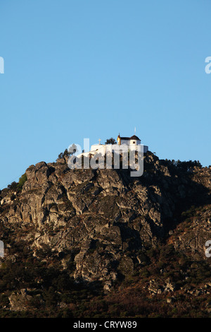 La Senhora da Penha cappella sulla cima di una collina vicino a Castelo de Vide nella regione di Alentejo, Portogallo. Foto Stock