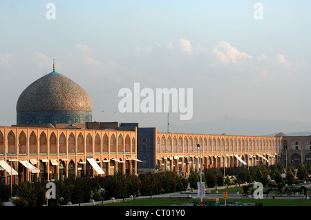IRAN Esfehan Sheikh-Lotf-Allah moschea-Naghsh e JAHAN Piazza Foto Stock