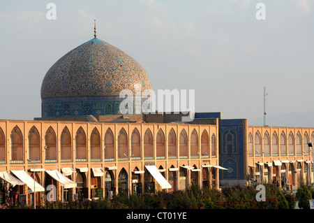 IRAN Esfehan Sheikh-Lotf-Allah moschea-Naghsh e JAHAN Piazza Foto Stock