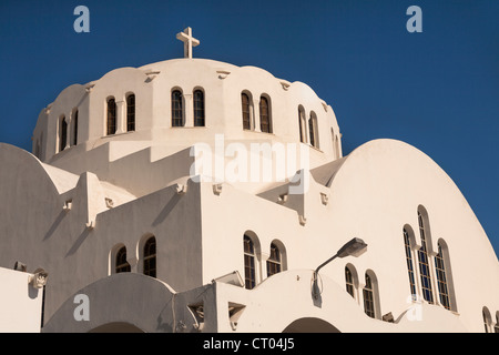 Cattedrale Ortodossa noto anche come Mitropolis, Fira, la capitale di Santorini, Grecia Foto Stock