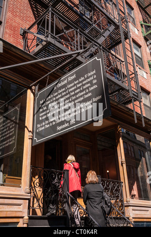 Il Lower East Side Tenement Museum, 97 Orchard Street, NYC Foto Stock