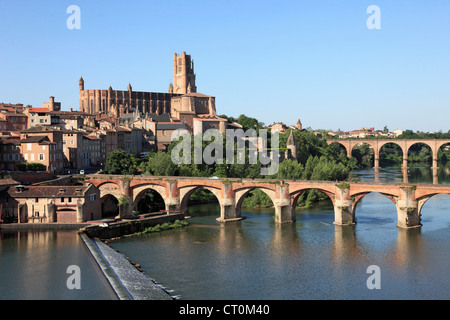 Francia, Midi-Pirenei, Albi, Cathédrale Ste-Cécile, Tarn Fiume, Pont Vieux, Foto Stock