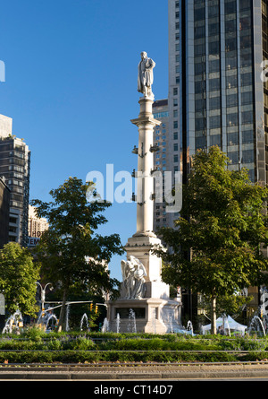 Se la statua di Cristoforo Colombo nel centro di Columbus Circle a Manhattan, New York, Stati Uniti d'America. Foto Stock