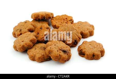 Mini cacao biscotti con scaglie di cioccolato isolato su bianco Foto Stock