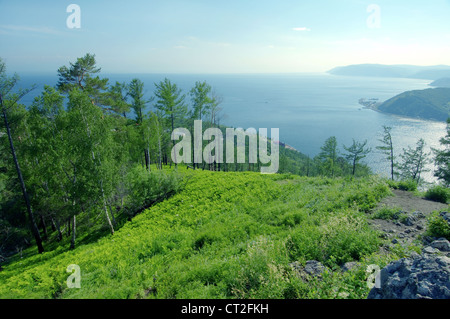 Paesaggio, liquidazione Listvyanka, il lago Baikal, Regione di Irkutsk, Siberia, Federazione russa Foto Stock