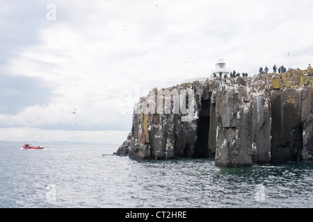 Un viaggio all'interno e farne la scogliera Foto Stock