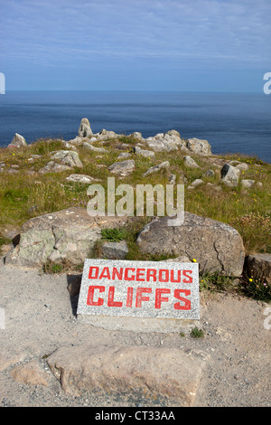 Scogli pericolosi Lands End Cornwall Foto Stock