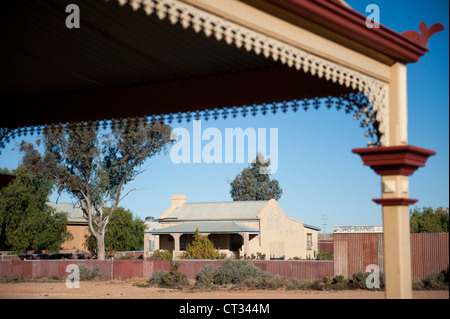 L'ex villaggio minerario Silverton in outback Nuovo Galles del Sud ha conservato molti edifici del patrimonio ed è popolare per i film Foto Stock