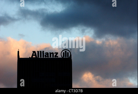 La sede centrale di Berlino di Allianz AG, durante le tempeste Foto Stock