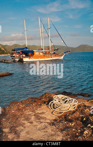 Turchia, costa Egea, Yali Vicino Bodrum, Baeach fune su una spiaggia di sfondo gola Turkics Foto Stock