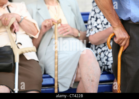 Anziano ALL'APERTO W. la canna da zucchero Foto Stock