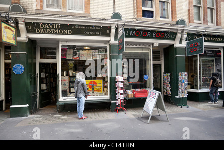 Il Cecil Court Trader Associazione della fila di negozi di libri a Londra, Inghilterra, Regno Unito