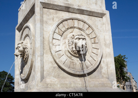 Città di Belgrado in Serbia. Fontana testa di leone Foto Stock