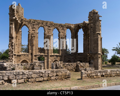 Dh Città Vecchia FAMAGUSTA CIPRO DEL NORD la chiesa di San Giorgio dei Latini rovine Foto Stock