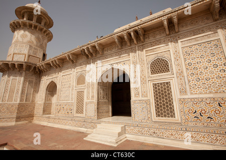 Itimad-Ud-Daulah del grandioso Mausoleo Foto Stock