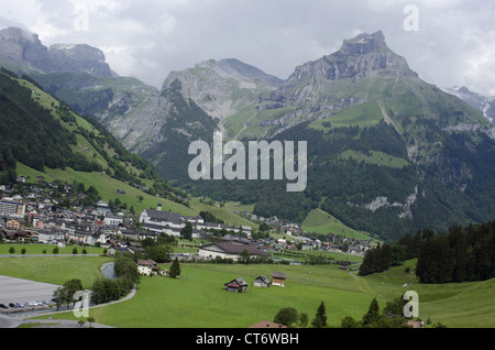 Paesaggio di montagna delle Alpi, Engelberg, Svizzera Foto Stock