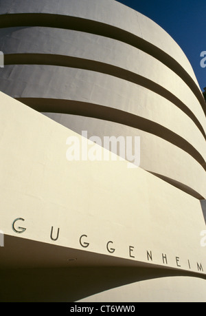 Museo Guggenheim esterno, NYC Foto Stock