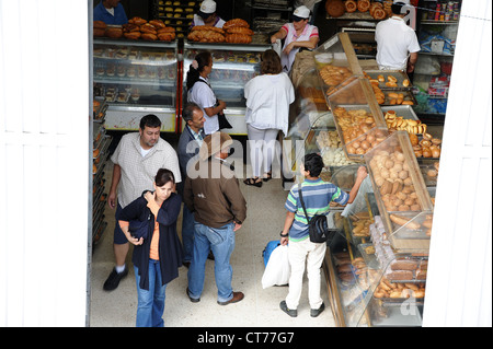 Panaderia (panificio) nella piccola cittadina di Fusagasuga, Colombia, Sud America Foto Stock