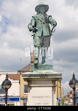 Oliver Cromwell statua St. Ives Cambridgeshire Regno Unito Foto Stock