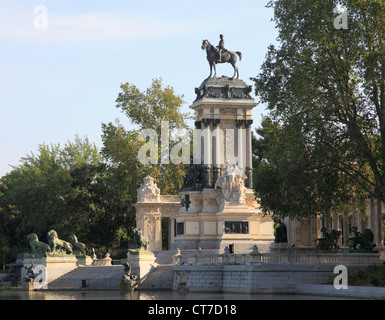 Spagna, Madrid, Alfonso XII monumento, Parque del Buen Retiro, Foto Stock