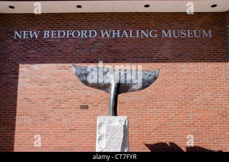 Il Massachusetts New Bedford. New Bedford Whaling Museum, coda di balena scultura. Foto Stock