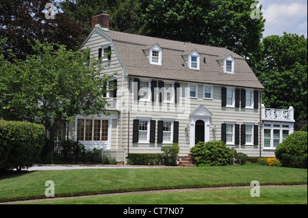 La casa dove il Amityville Horror ha avuto luogo. Come appariva nel luglio 2012 Foto Stock