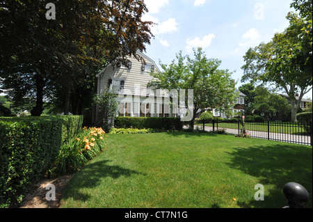 La casa dove il Amityville Horror ha avuto luogo. Come appariva nel luglio 2012 Foto Stock