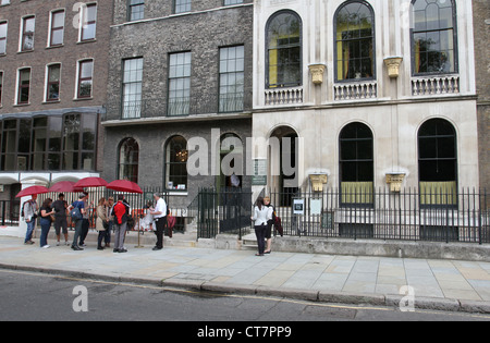 Esterno del Sir John Soane's Museum London UK Luglio 2012 Foto Stock