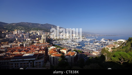 Ampia vista del porto ercole, Monte Carlo, Monaco Foto Stock