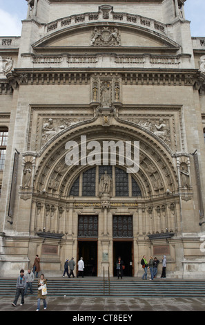 Londra - il portale del Victoria & Albert Museum Foto Stock