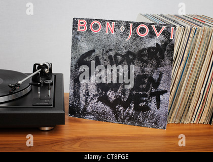 Slippery When Wet è il terzo album in studio di Bon Jovi. Foto Stock