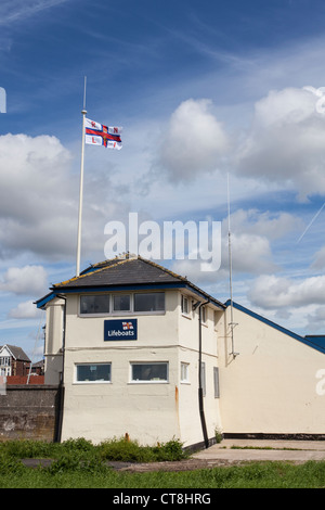 Scialuppa di salvataggio della stazione di Lytham St. Anne's, Lancashire, Inghilterra Foto Stock
