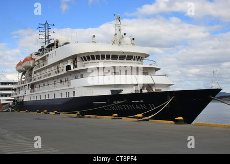 Corinthian II la nave di crociera a Ushuaia, Tierra del Fuego, Argentina Foto Stock