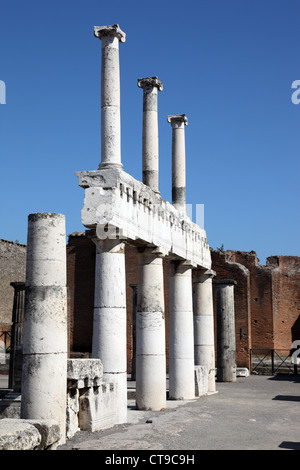 Le rovine romane di Pompei, città sepolta sotto le ceneri dall eruzione del Vesuvio, Italia Foto Stock