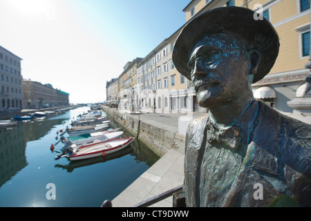 La statua di James Joyce a Trieste Foto Stock