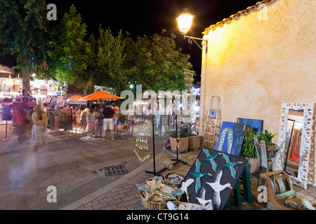 Mercato per turisti in San Teodoro sulla Sardegna, Italia Foto Stock