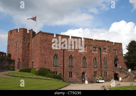 Castello di Shrewsbury è un undicesimo secolo fortezza normanna di pietra arenaria rossa, ricostruito nel corso dei secoli Foto Stock