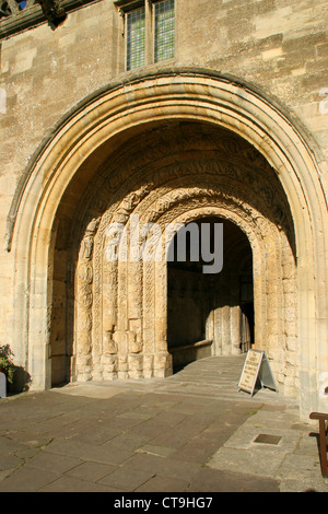 Portico sud Malmesbury Abbey Malmesbury Wiltshire, Inghilterra REGNO UNITO Foto Stock