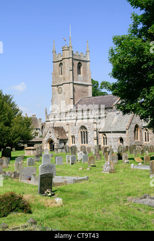 St James Chiesa Avebury Wiltshire, Inghilterra REGNO UNITO Foto Stock