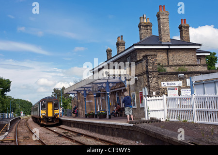 A Saxmundham stazione ferroviaria sulla 49-miglio ad est Suffolk linea di diramazione tra Lowestoft e Ipswich Foto Stock