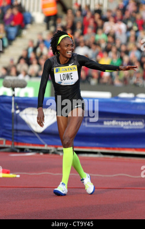 Chaunte Lowe (USA) festeggia dopo aver vinto il womens Salto in alto al AVIVA 2012 Londra Grand Prix al Crystal Palace di Londra, Foto Stock