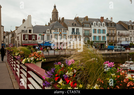 Facciate di case, Le Croisic, Loire-Atlantique, Pays de la Loire, Francia Foto Stock