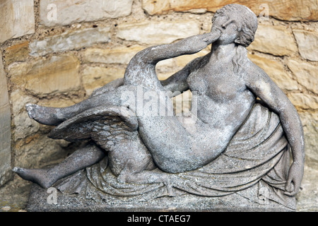 Statua in motivi di Hever Castle Foto Stock