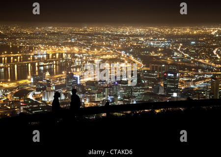 Vista dalla collina di segnale su di notte, Cape Town, Western Cape, Sud Africa Foto Stock