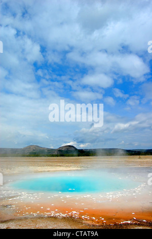 Pool di opale, Midway Geyser Basin, il Parco Nazionale di Yellowstone Foto Stock